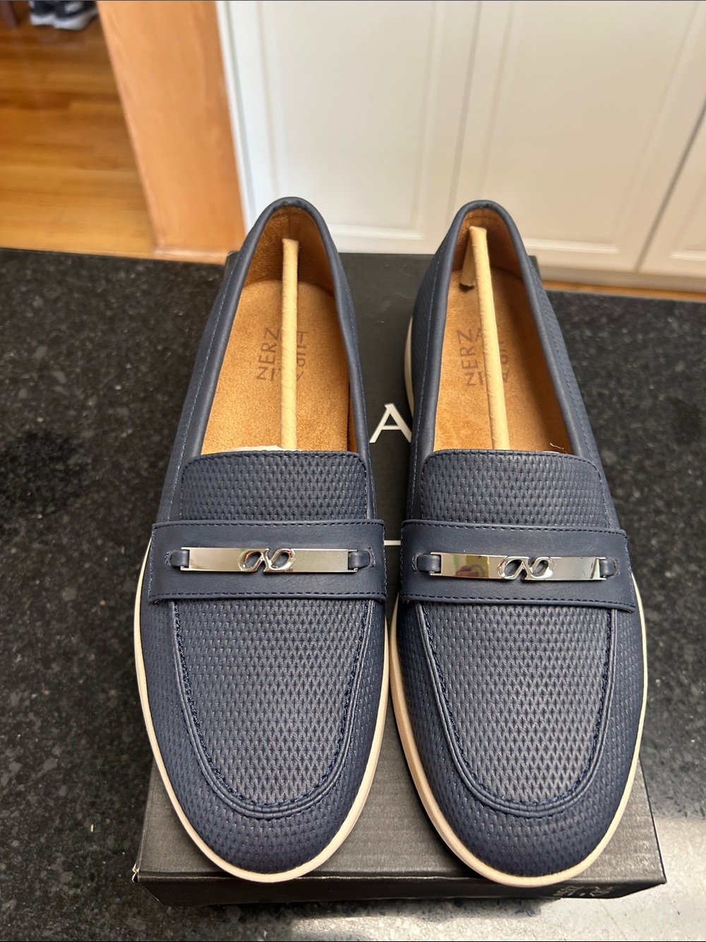 Brand new Naturalizer 8.5 W Navy Slip-On Loafers